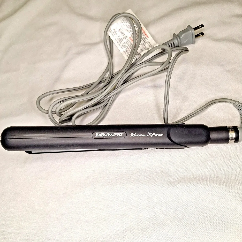 Babyliss Pro Titanium Xtreme Flat Iron Model BABTXBK9555X Black Tested